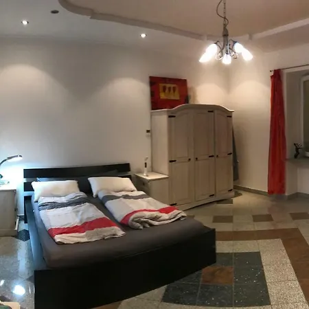 Homestay Palmengarten Meets Presshaus *
